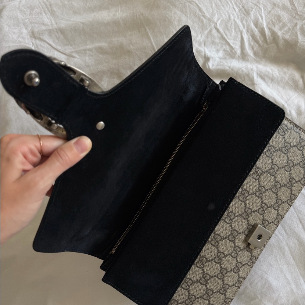 Gucci Beige and Black Shoulder Bag - Picture 3 of 5
